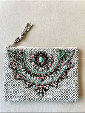 Star Mela Beaded Zip Pouch Clutch